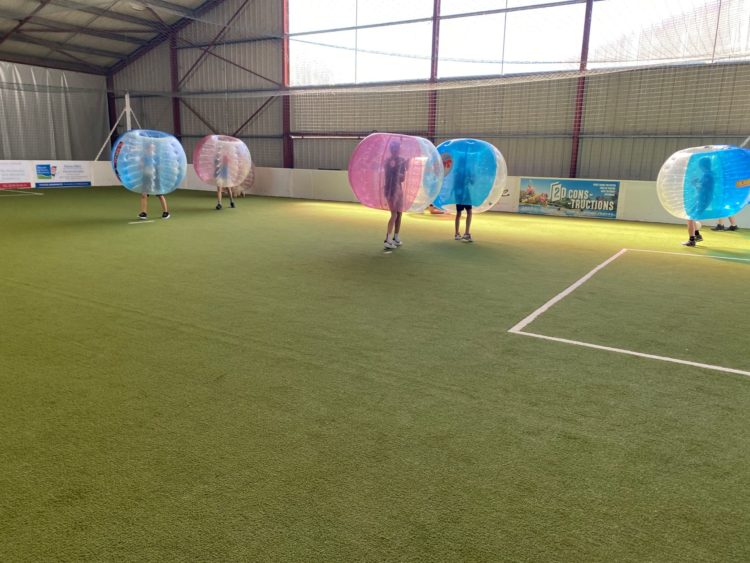 En plus de la location des terrains de sport, le concept ball propose des activités originales. (Concept Ball)